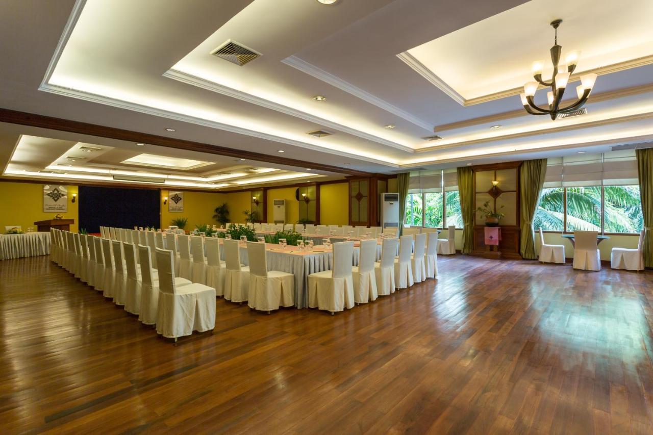 ปริ้นซ์ ดังกอร์ โฮเต็ล แอนด์ สปา Hotel เสียมราฐ ภายนอก รูปภาพ